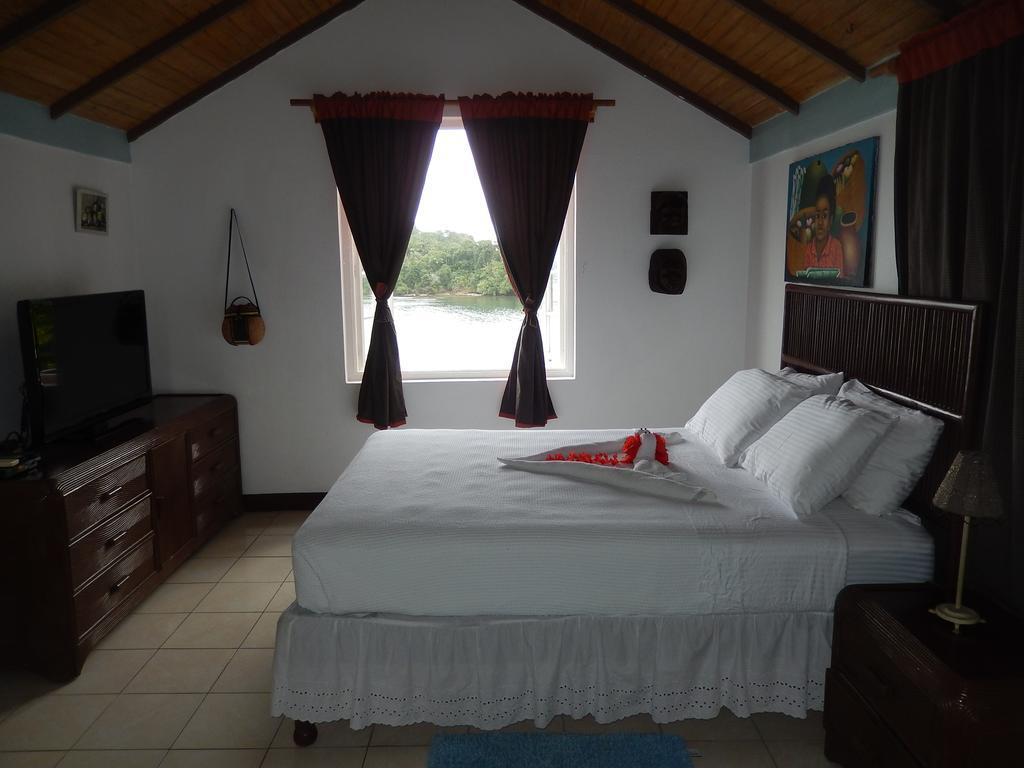 Moon San Villa At The Blue Lagoon بورت أنطونيو المظهر الخارجي الصورة