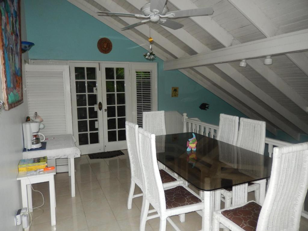 Moon San Villa At The Blue Lagoon بورت أنطونيو المظهر الخارجي الصورة